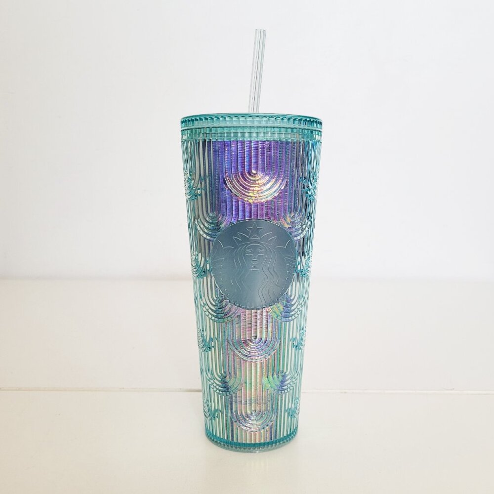 Starbucks Spring Iridescent Mermaid Scale Venti Coffee Cold Tumbler 24 oz Straw